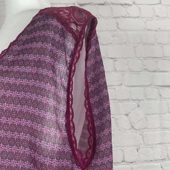 ROUTE 66 Sheer Floral Lace Trim Top Size Large - Picture 4 of 11